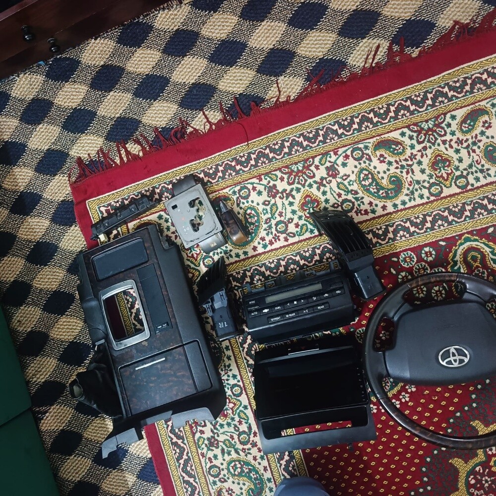 قطع لاند كروزر - 4
