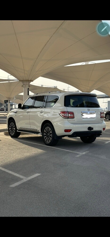 Nissan petrol platinum 2010 - 3