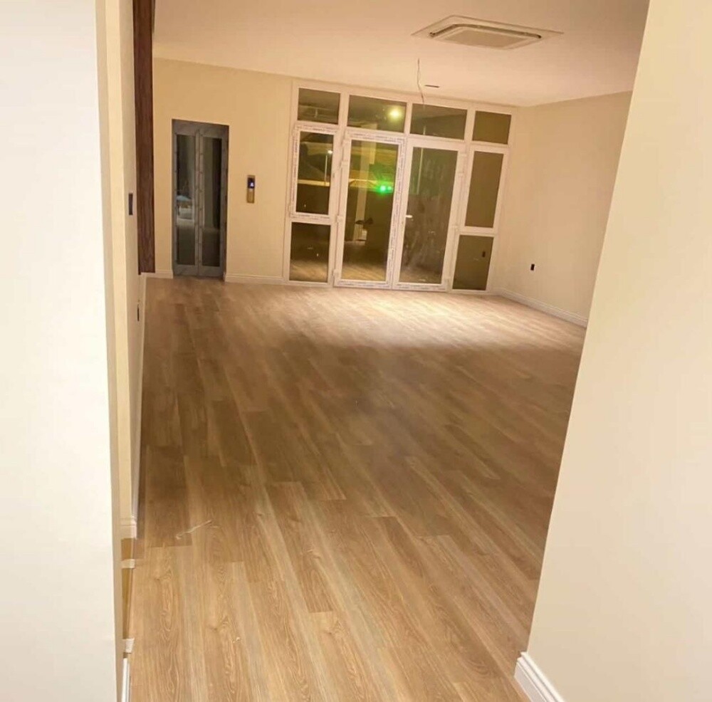 Waterproof parquet flooring. - 18