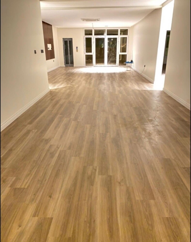Waterproof parquet flooring. - 17