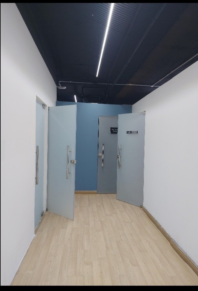 Aluminium & Glass Works. - 5