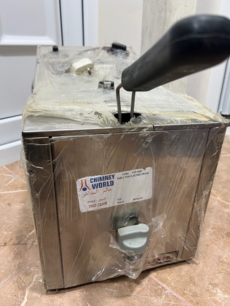 URGENT SELL NEW Beckers Fryer  - 3