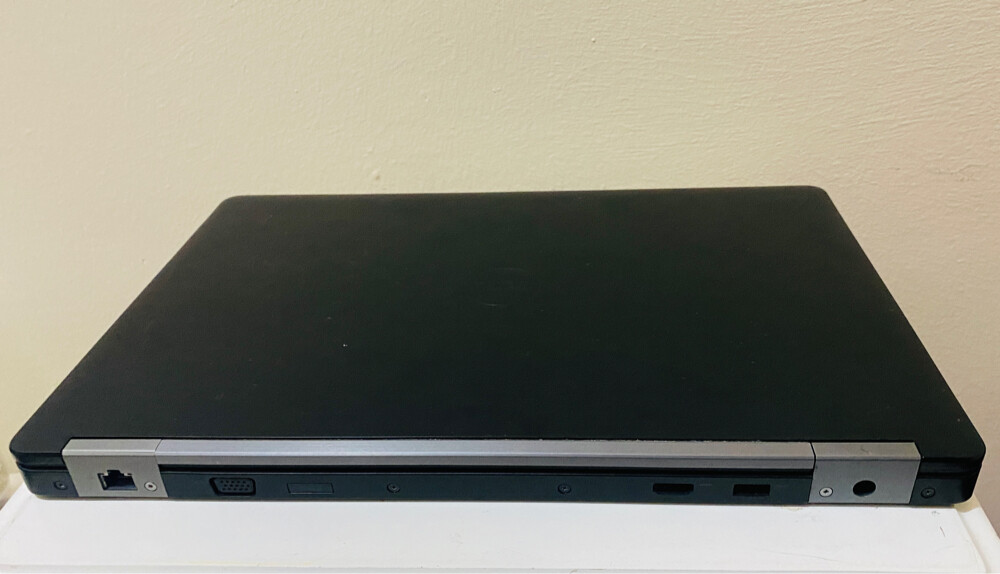 Dell core i7 laptop - 8