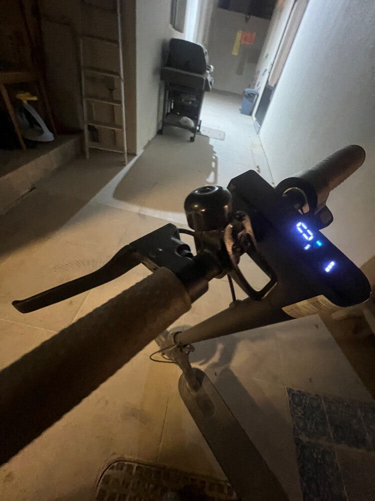 xioami scooter - 4