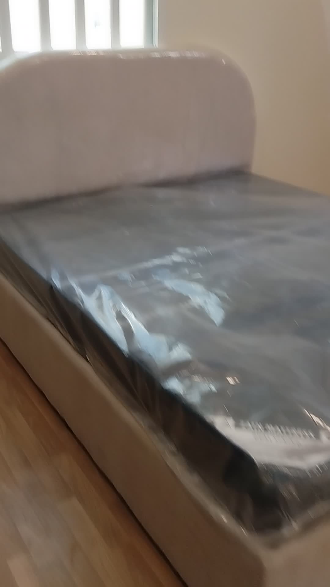 Queen size bed and spring mattress. - 4