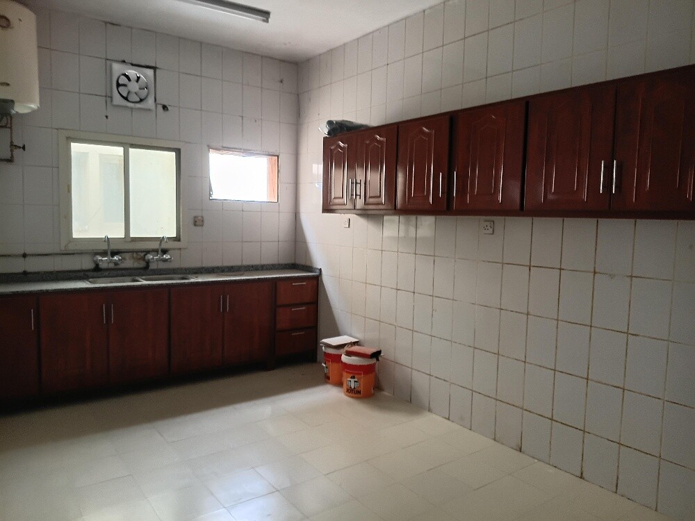 للايجار سكن عماال في الصناعية - 1