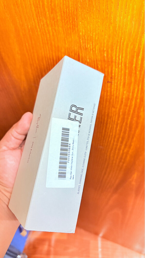 Ray-Ban Meta Wayfarer Smart Glasses - 3