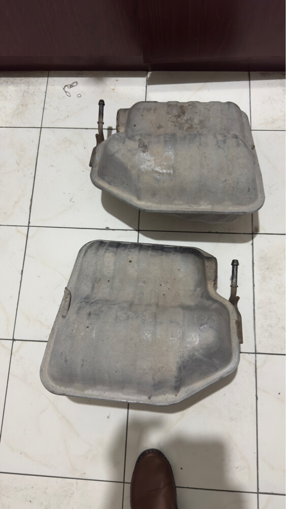 dodge challenger original exhaust - 1