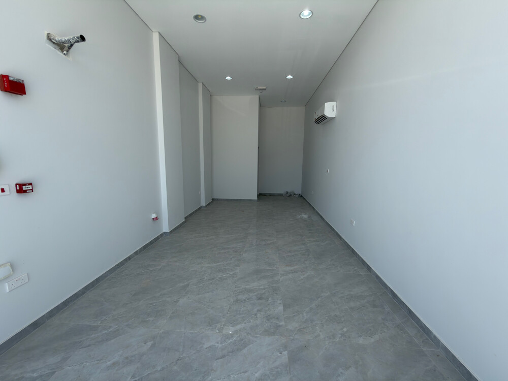New Shops for Rent in Umm Qarn - 5