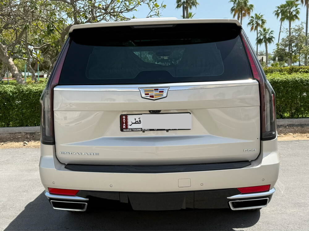 Cadillac Escalade 600 - 7