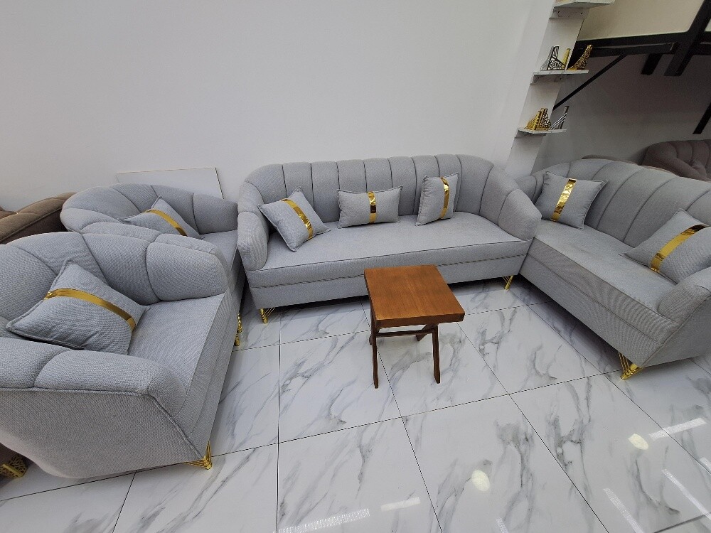 for sale sofa mujlish l ship low pr - 8