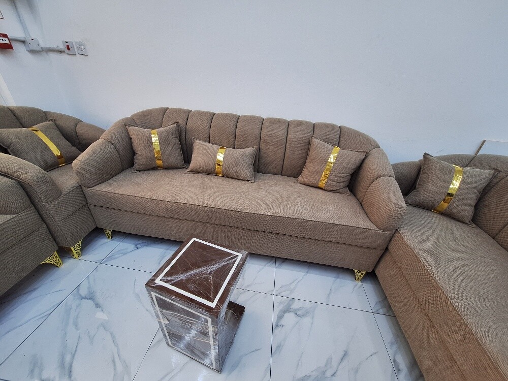 for sale sofa mujlish l ship low pr - 1