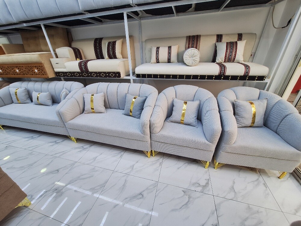for sale sofa mujlish l ship low pr - 4