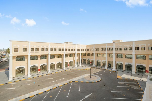 محلات تجارية في الغرافة متاحة - 1
