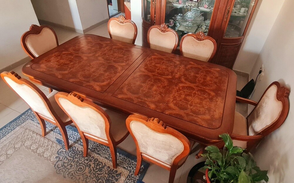 Dining table with 8 chairs for sale - 5