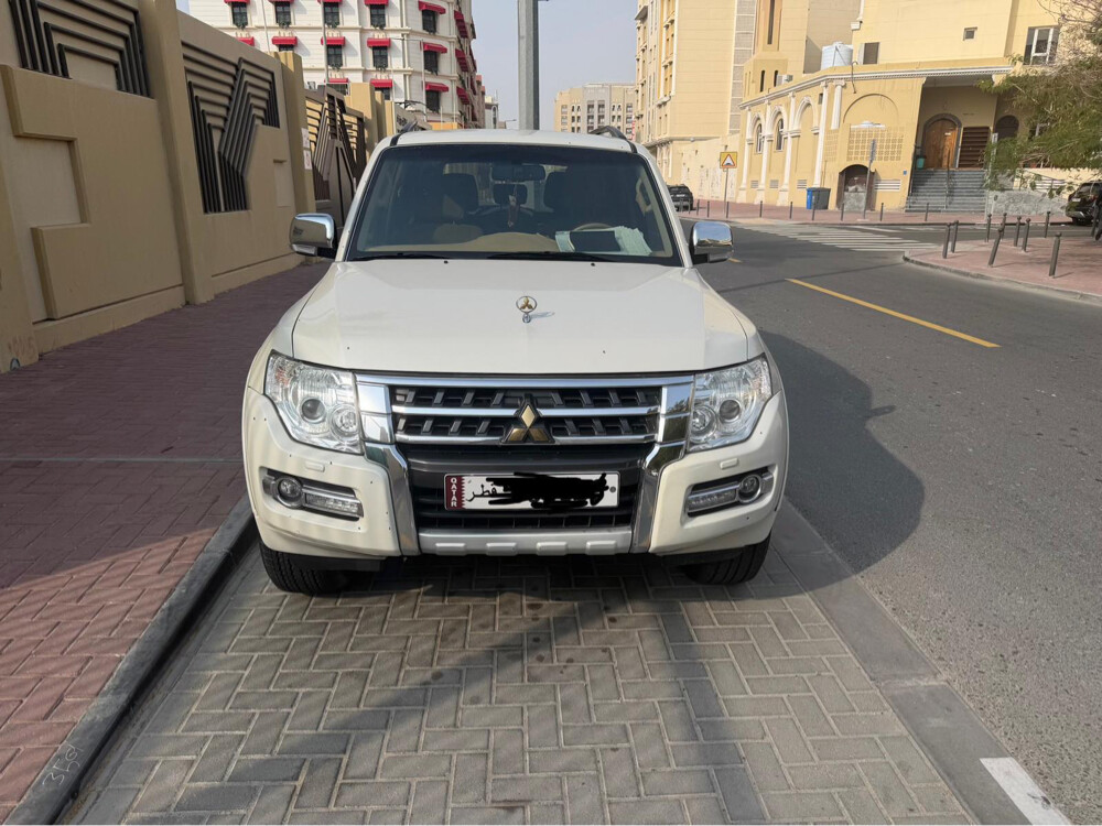 سيارة ميتسوبيشي باجيرو للبيع - 3
