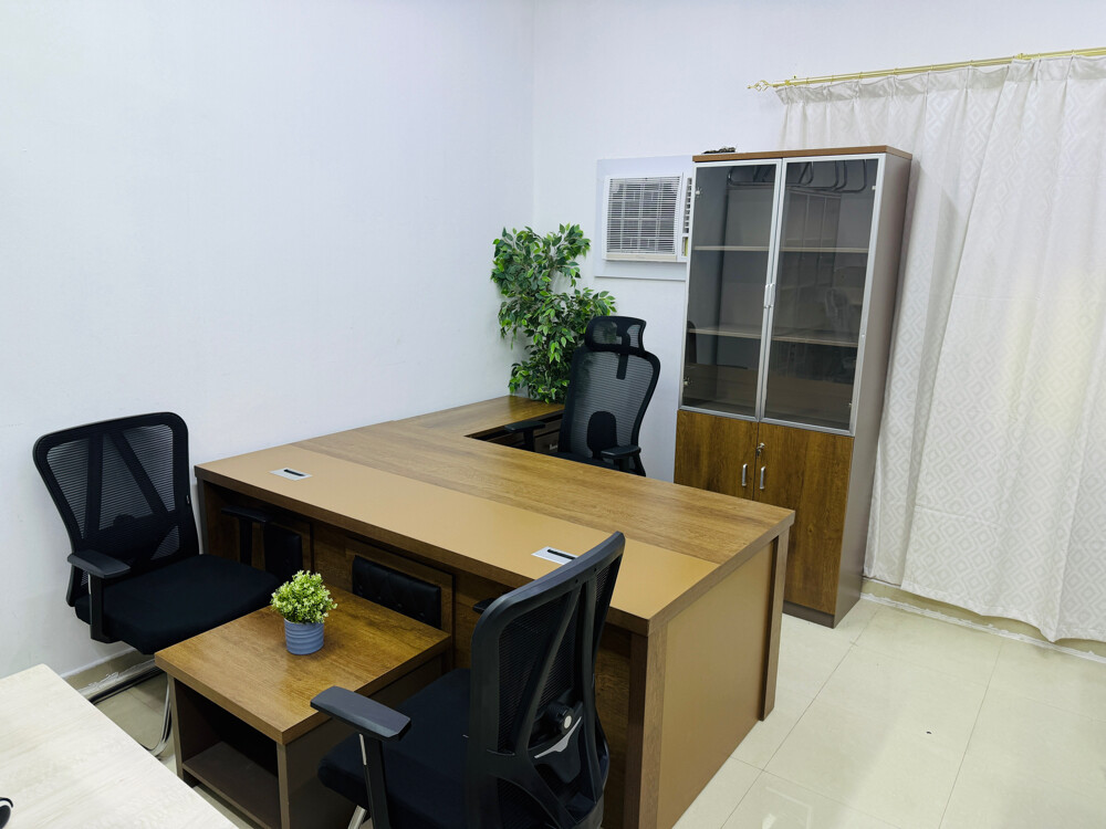 USED excessive furniture table DOHA - 2