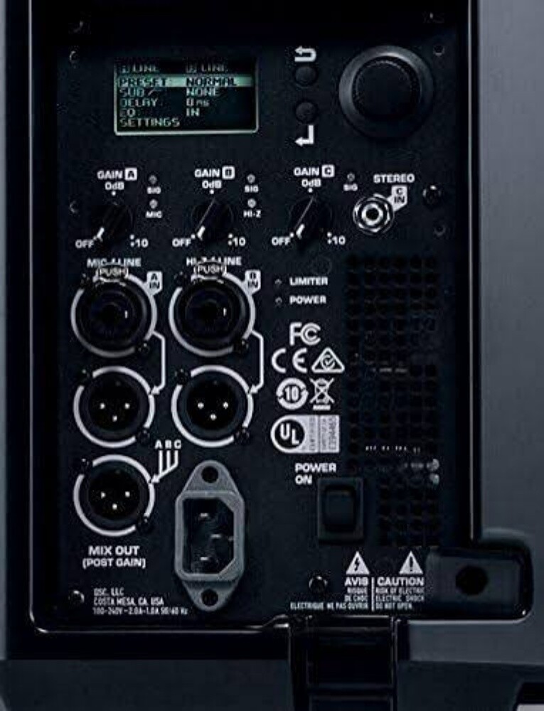 QSC K12. 2 POWERED SPEAKERS - 3