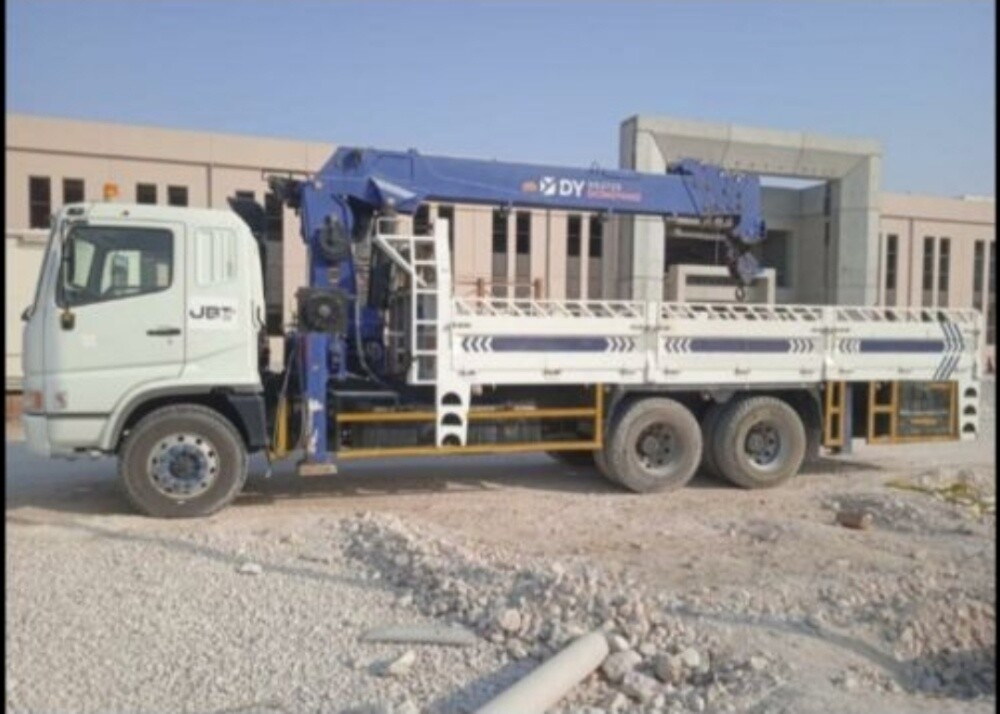 boom truck 10.12 ton - 1