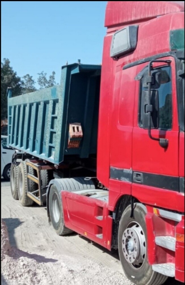 tipper truck double cabin - 4