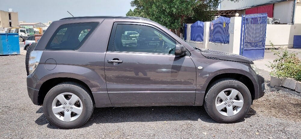 2014 Suzuki Grand Vitara (Japan) - 3