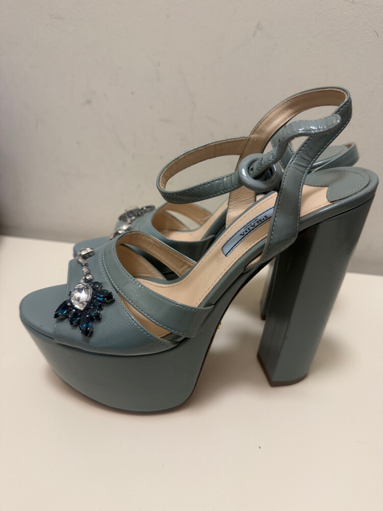 pre-owned - 2