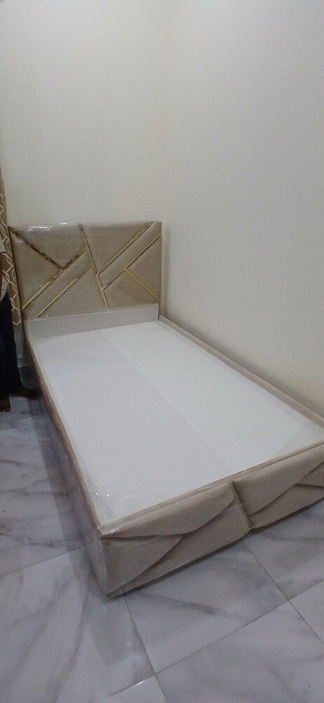 Bad mattress cabinet - 1