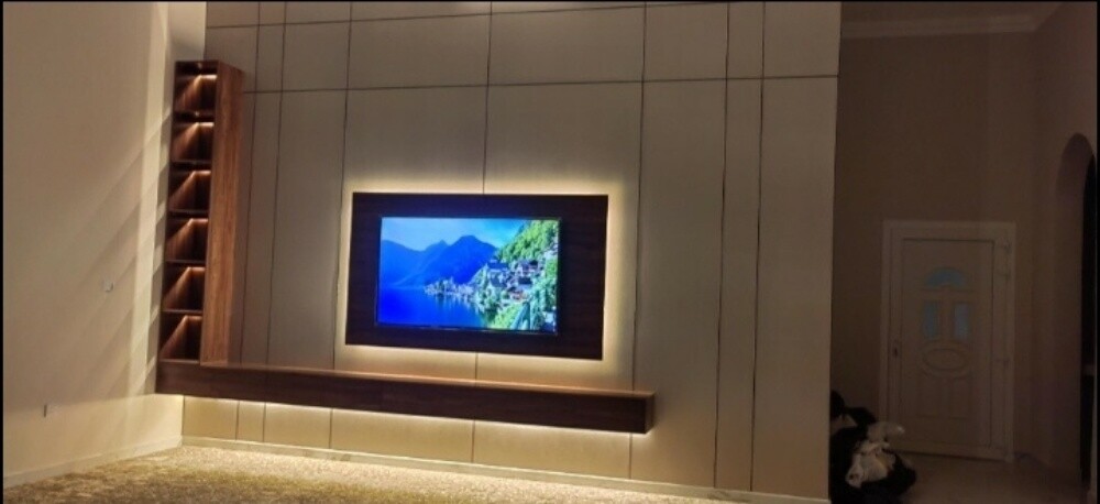 Luxurious tv unit and stores - 10