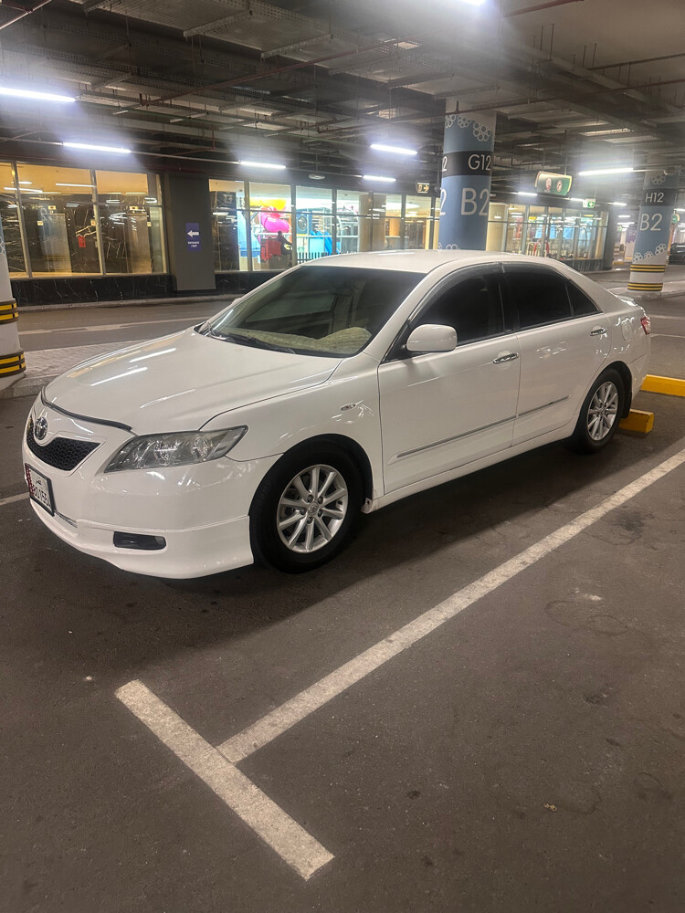 Toyota Camry - 1