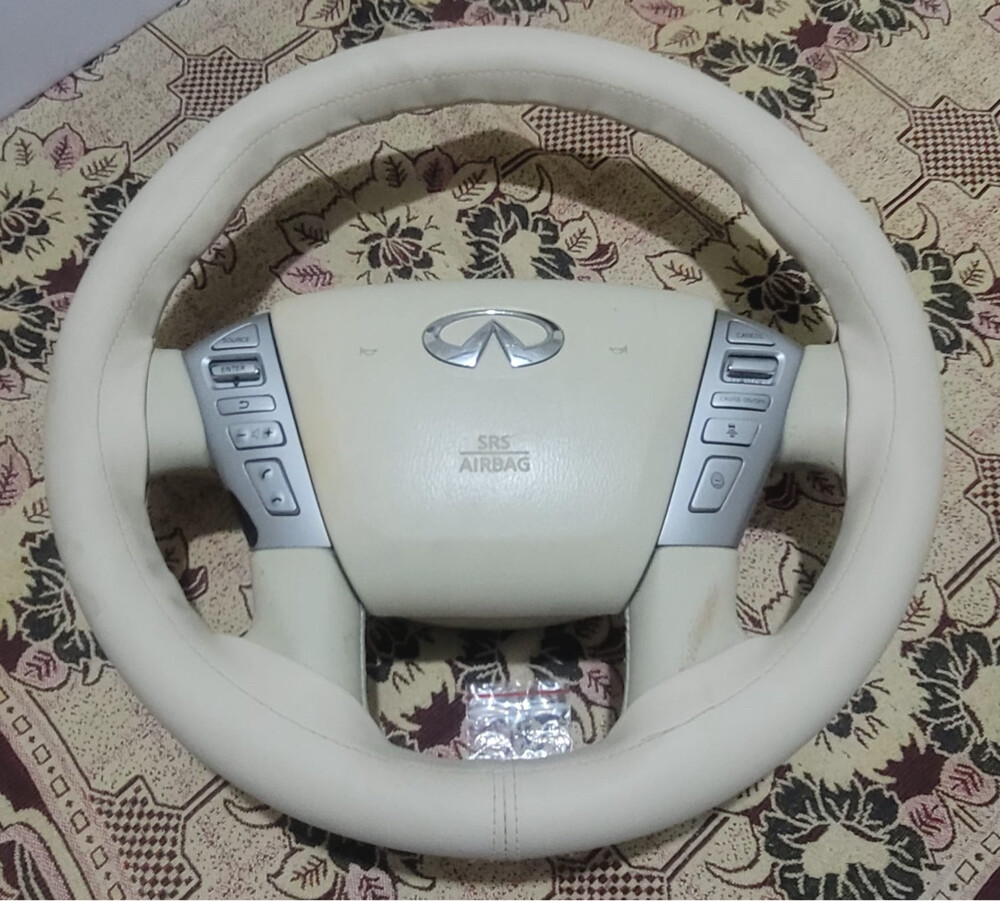 Infinity stering wheel for sale - 1