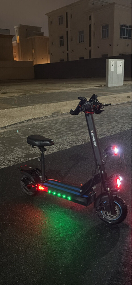 Or trade for a PS5)Scooter for sale - 1