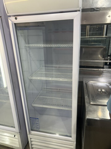Single door chiller - 1