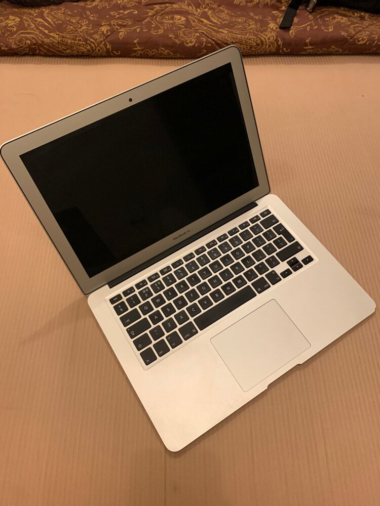 MacBook Air 13” 128GB (2017 Model) - 5