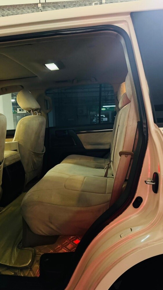 VIP LIMOUSINE SERVICE - 6
