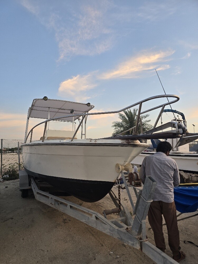 boat 25ft - 2