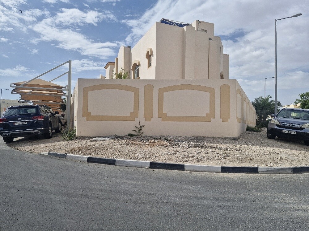 للبيع ٤فلل مع بعض عين خالد - 1