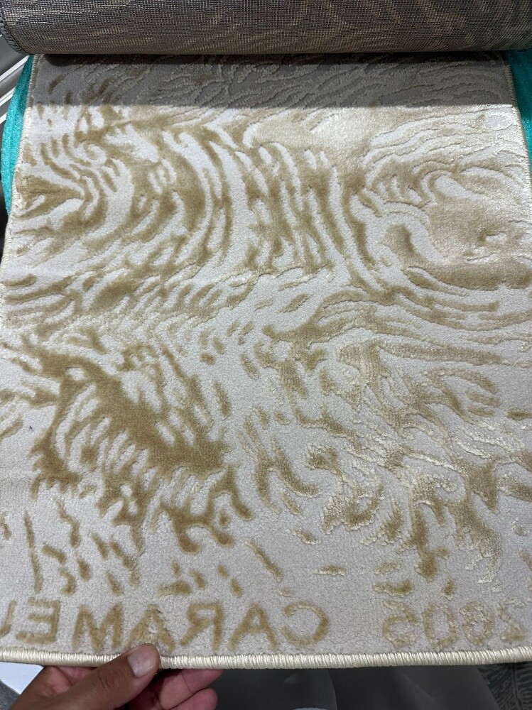 Carpet flooring. - 1
