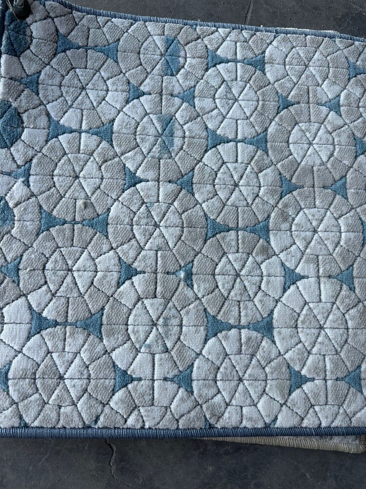 Carpet flooring. - 16