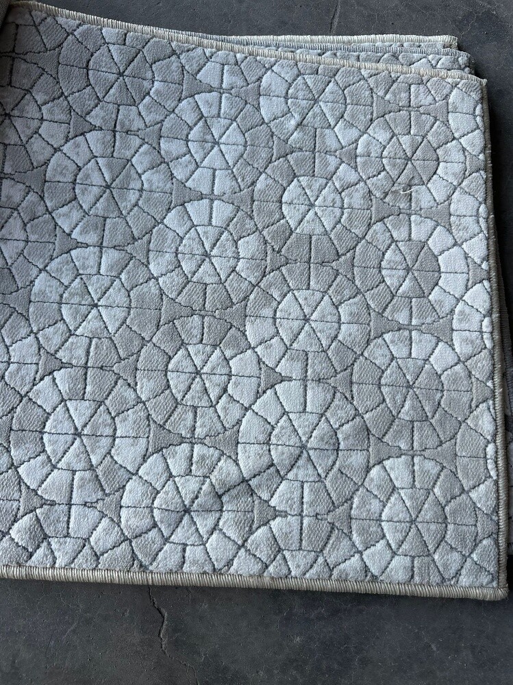 Carpet flooring. - 18
