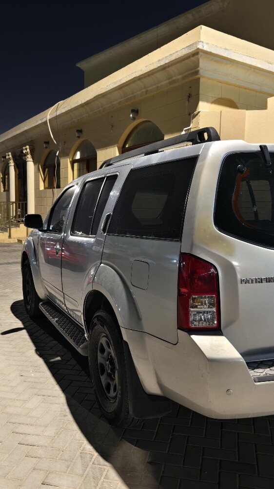 Nissan Pathfinder 2010 4WD - 4