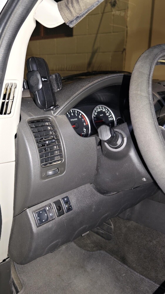 Nissan Pathfinder 2010 4WD - 11