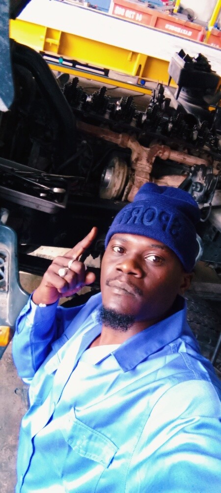 i need a job as a driver in any str - 7
