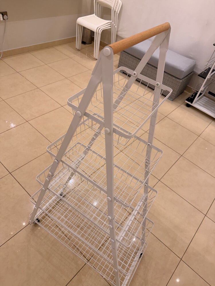 metal rack/shelfs - 2