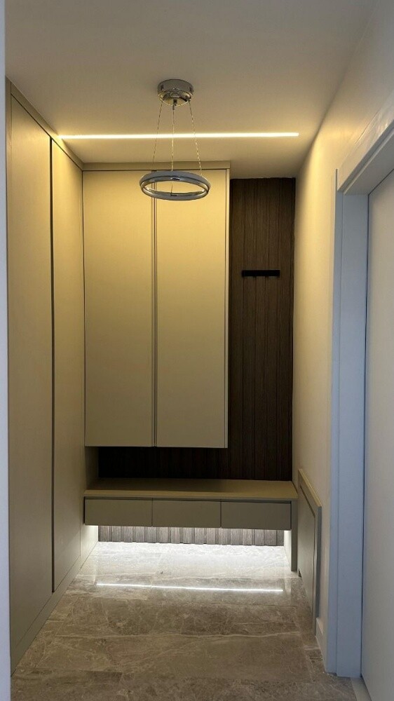 Interior wall with c brod. - 1