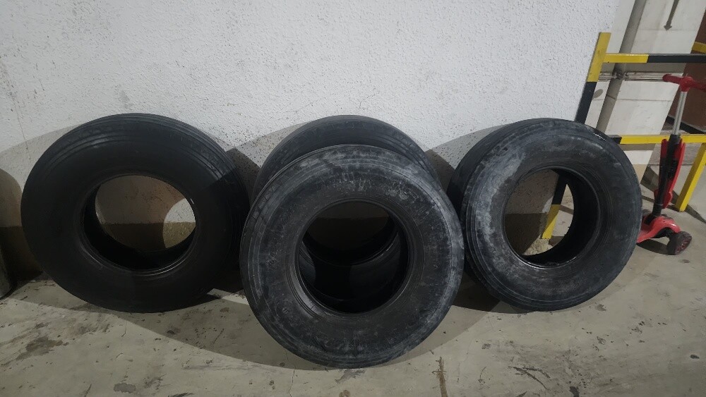 Balloon tires - 2