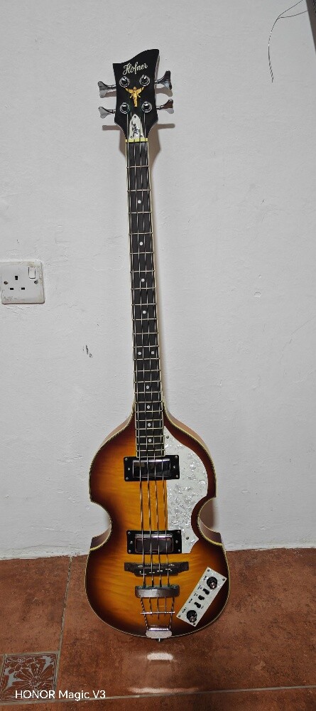 heritage bass guitar - 1