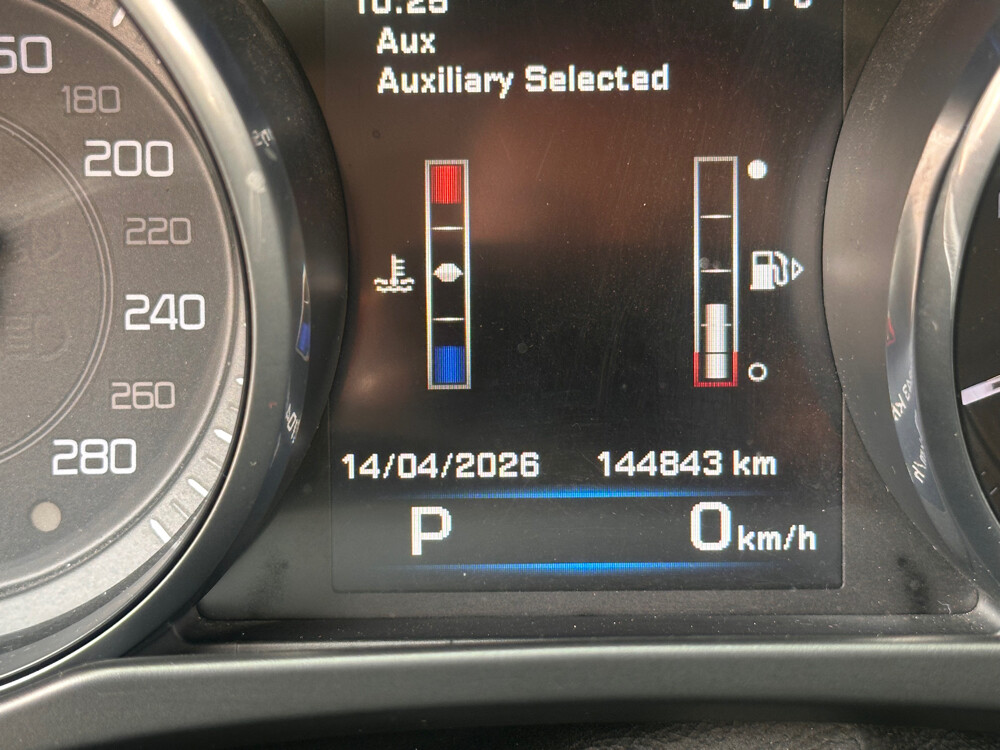 Jaguar xe Prestige 2016 - 12