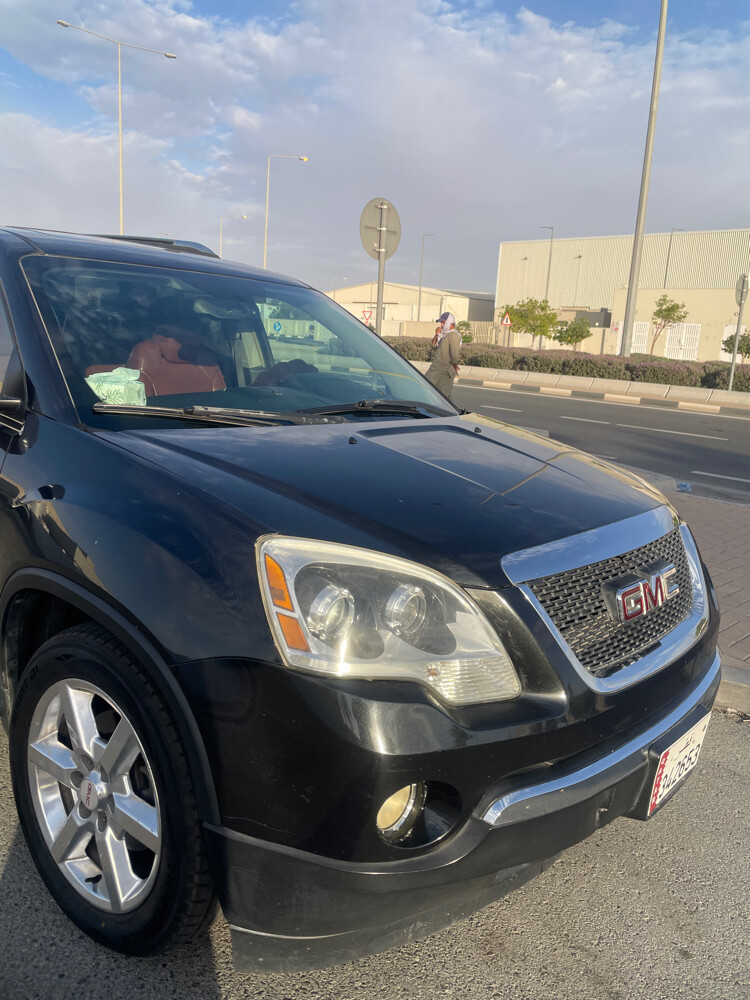 2009 GMC Acadia SLT, low mileage - 13