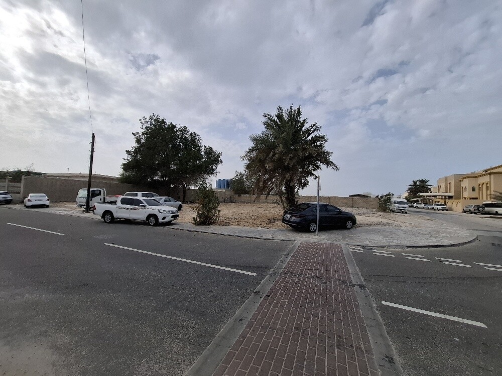 Al Wakrah land - 1