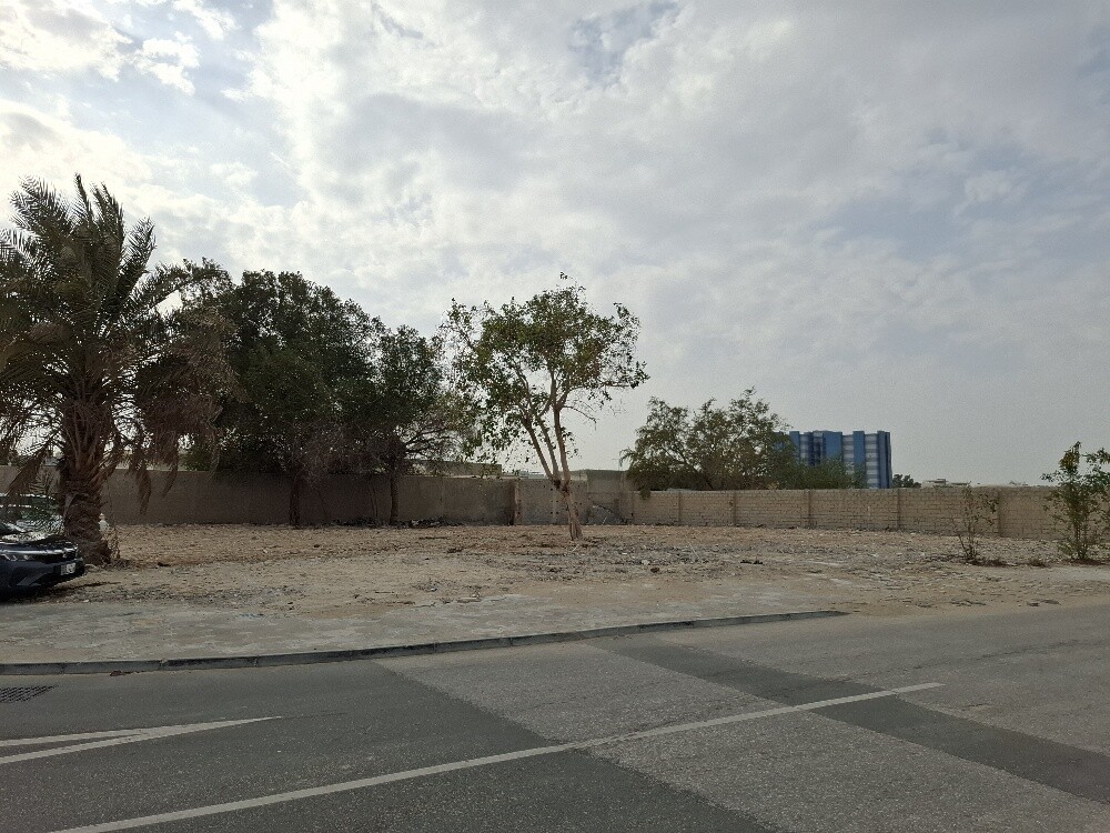 Al Wakrah land - 2